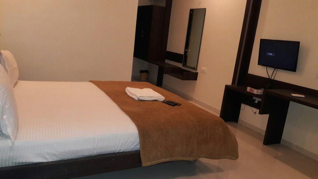 הופסט Hotel Swathi מראה חיצוני תמונה