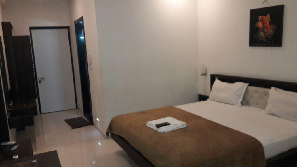 הופסט Hotel Swathi מראה חיצוני תמונה