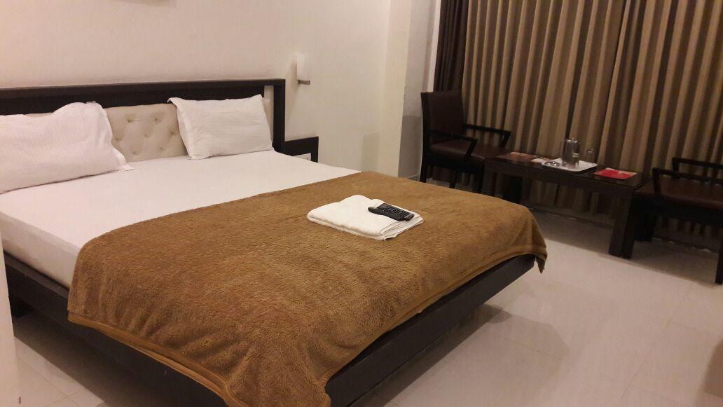 הופסט Hotel Swathi מראה חיצוני תמונה